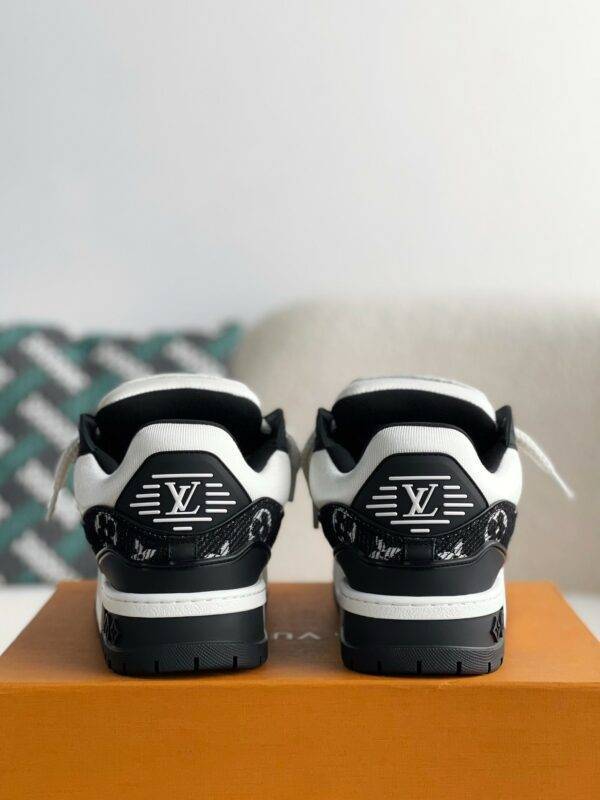 LOUIS VUITTON TRAINER