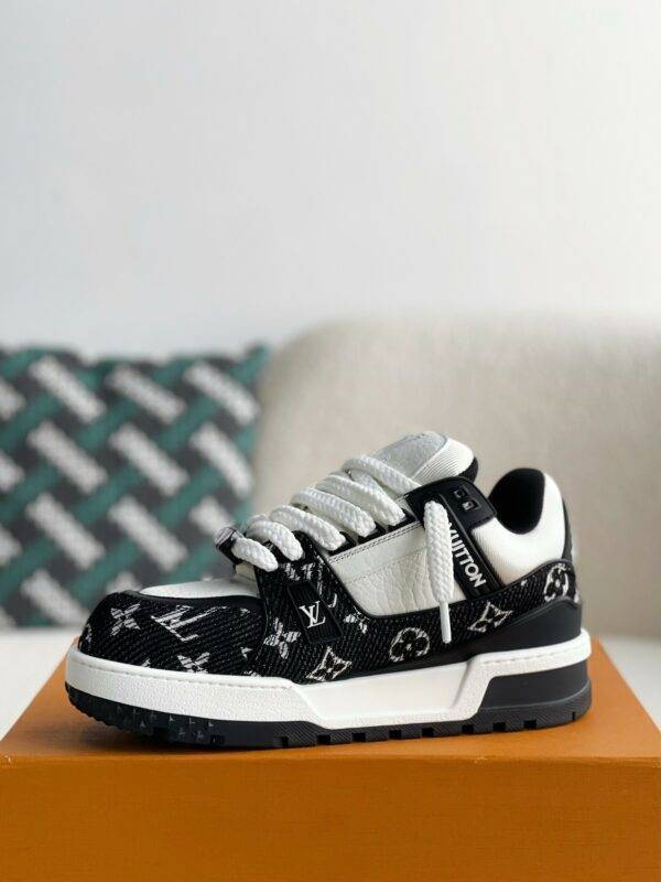 LOUIS VUITTON TRAINER