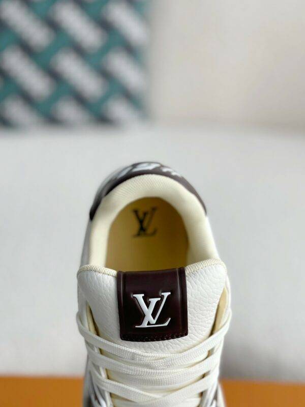 LOUIS VUITTON TRAINER SNEAKERS