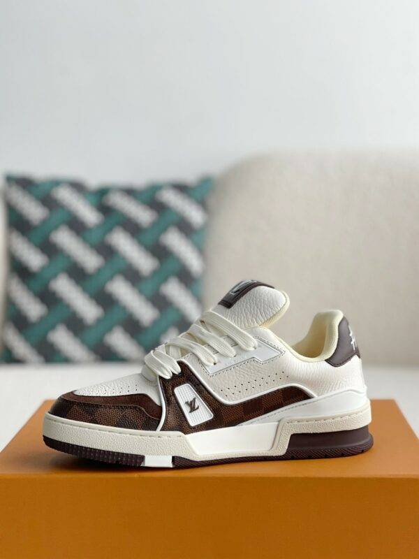 LOUIS VUITTON TRAINER SNEAKERS