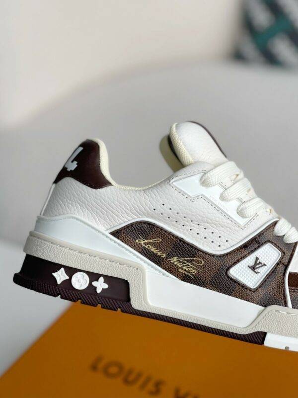 LOUIS VUITTON TRAINER SNEAKERS