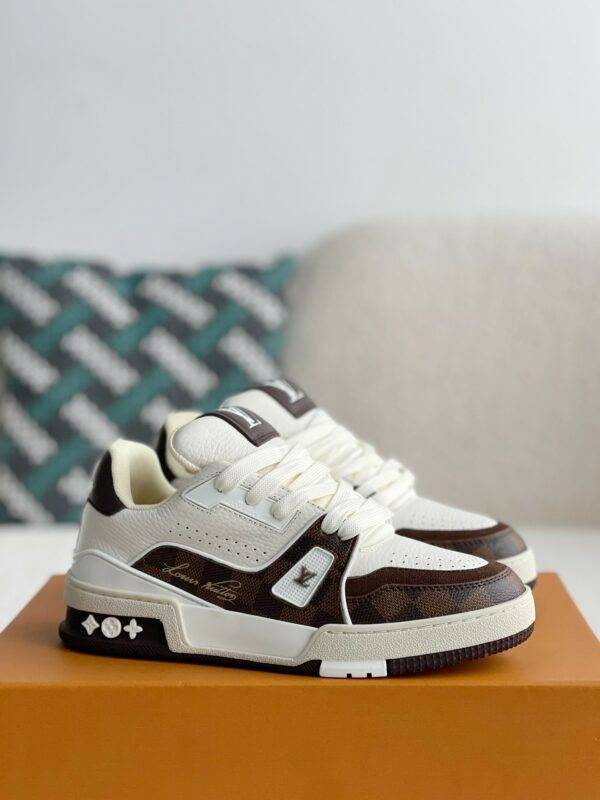 LOUIS VUITTON TRAINER SNEAKERS