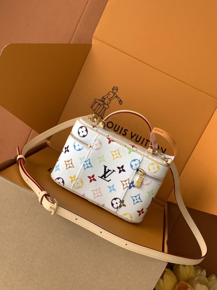 Vanity Chain Pouch