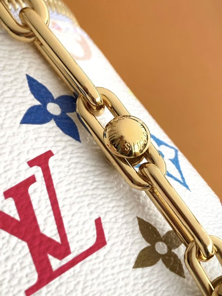 Vanity Chain Pouch