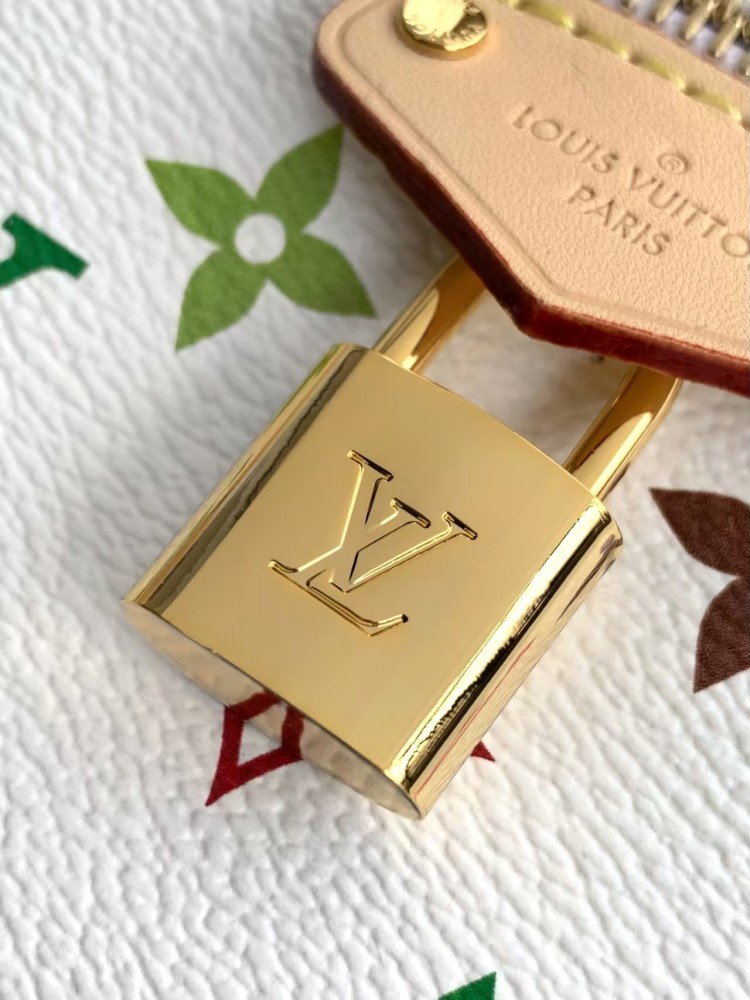 Vanity Chain Pouch