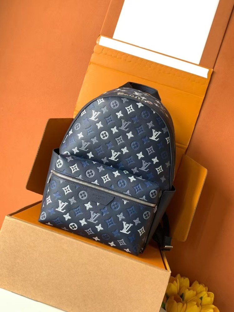 Discovery Backpack PM（Monogram Shadow）