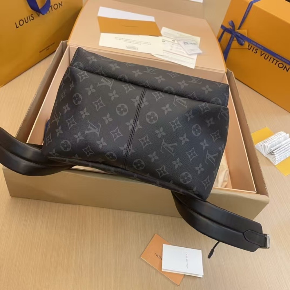 Discovery Backpack PM Monogram Eclipse