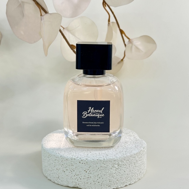 PERFUME BOTTLE