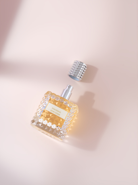 PERFUME BOTTLE