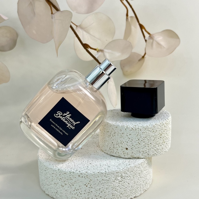 PERFUME BOTTLE