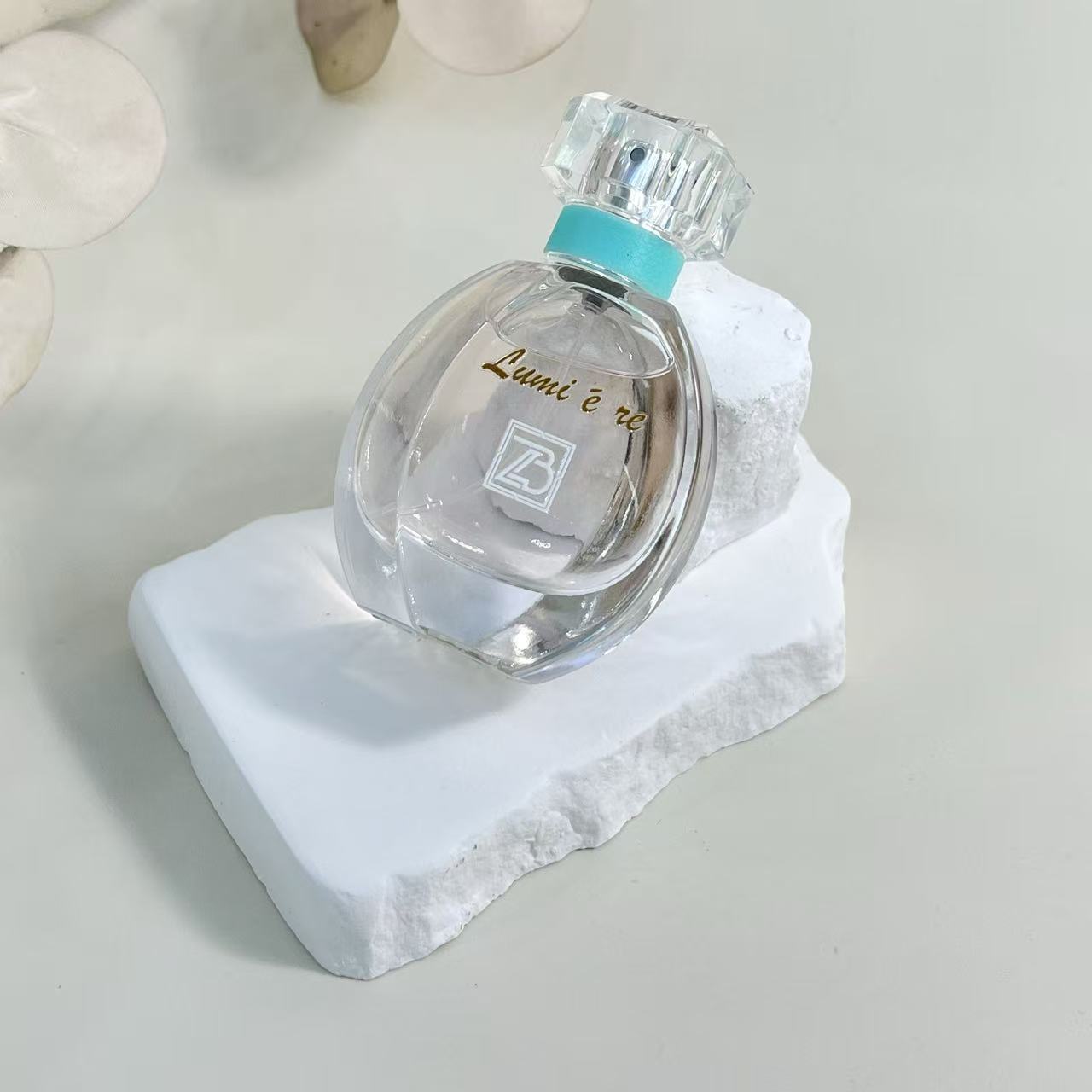 PERFUME BOTTLE