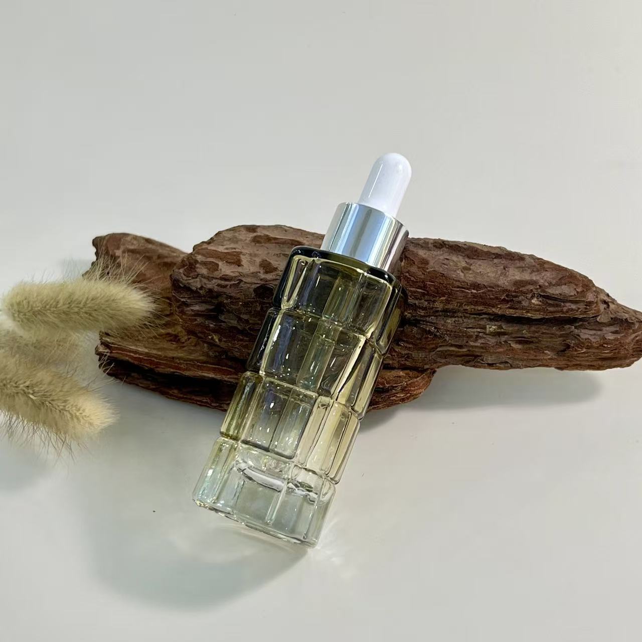 ESSENTIAL OIL DROPPER BOTTLE