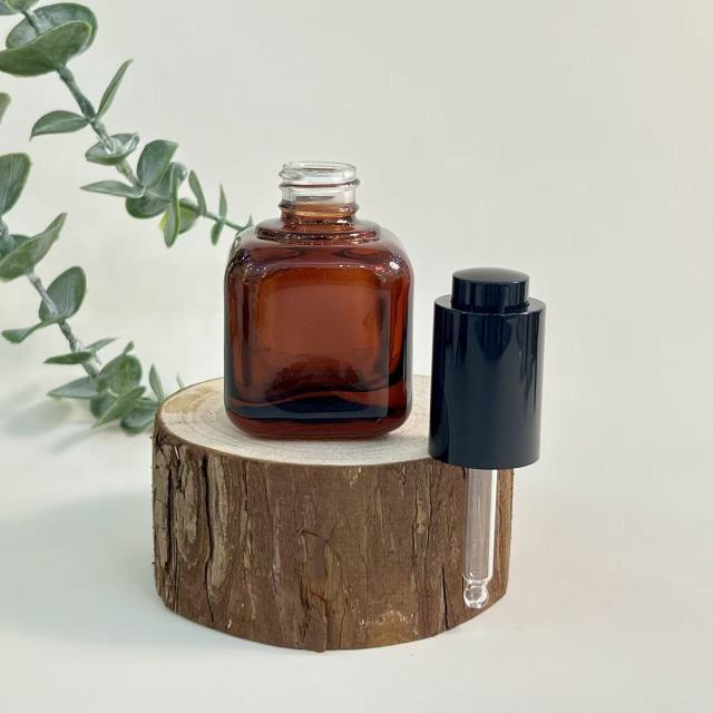 ESSENTIAL OIL DROPPER BOTTLE
