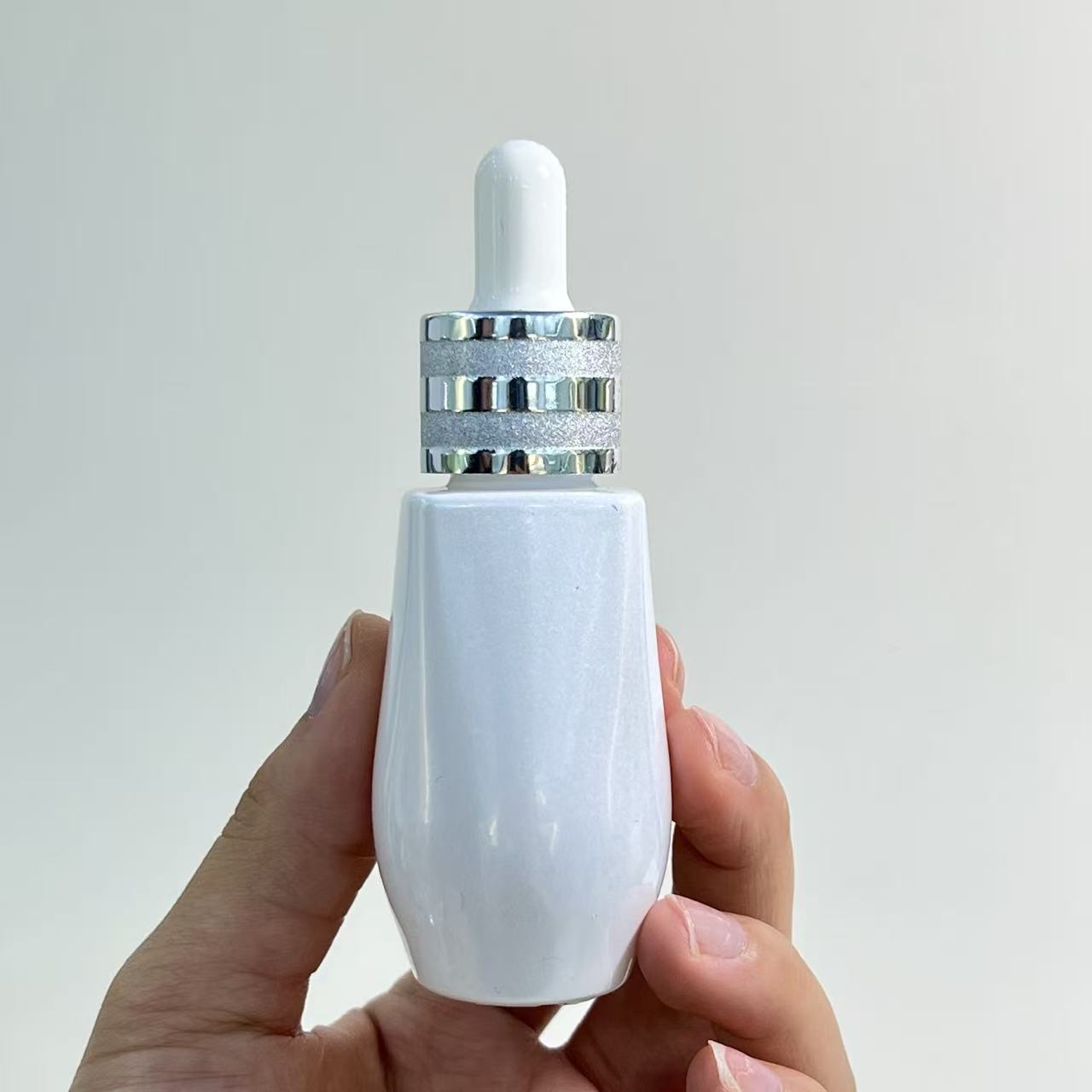 ESSENTIAL OIL DROPPER BOTTLE