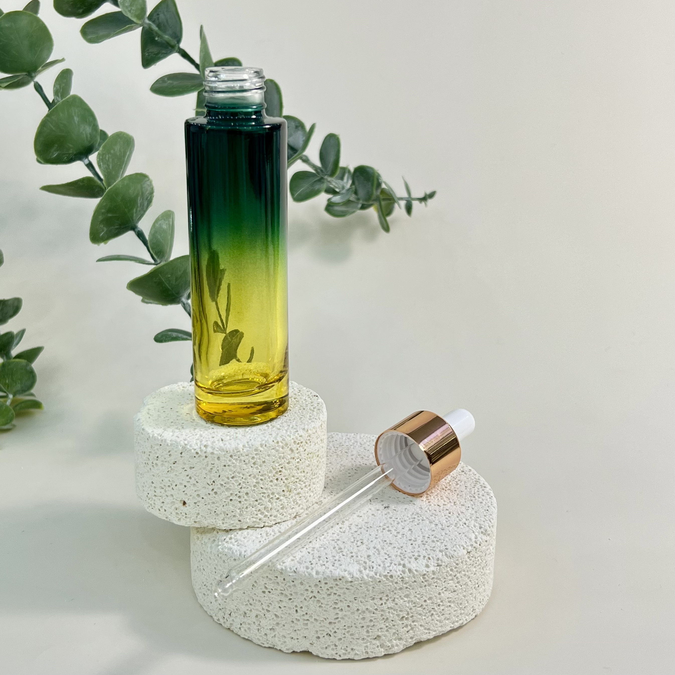 ESSENTIAL OIL BOTTLE