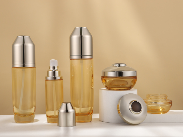COSMETIC BOTTLE SET