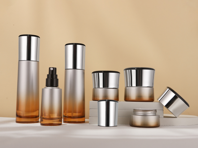 COSMETIC BOTTLE SET
