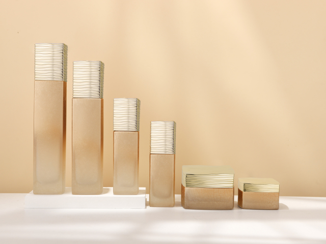 COSMETIC BOTTLE SET