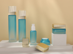 COSMETIC BOTTLE SET