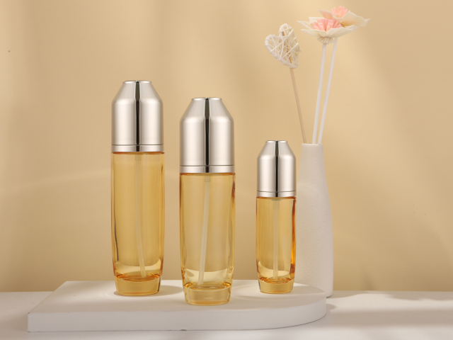 COSMETIC BOTTLE SET