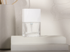 FOUNDATION & LIP GLAZED BOTTLE