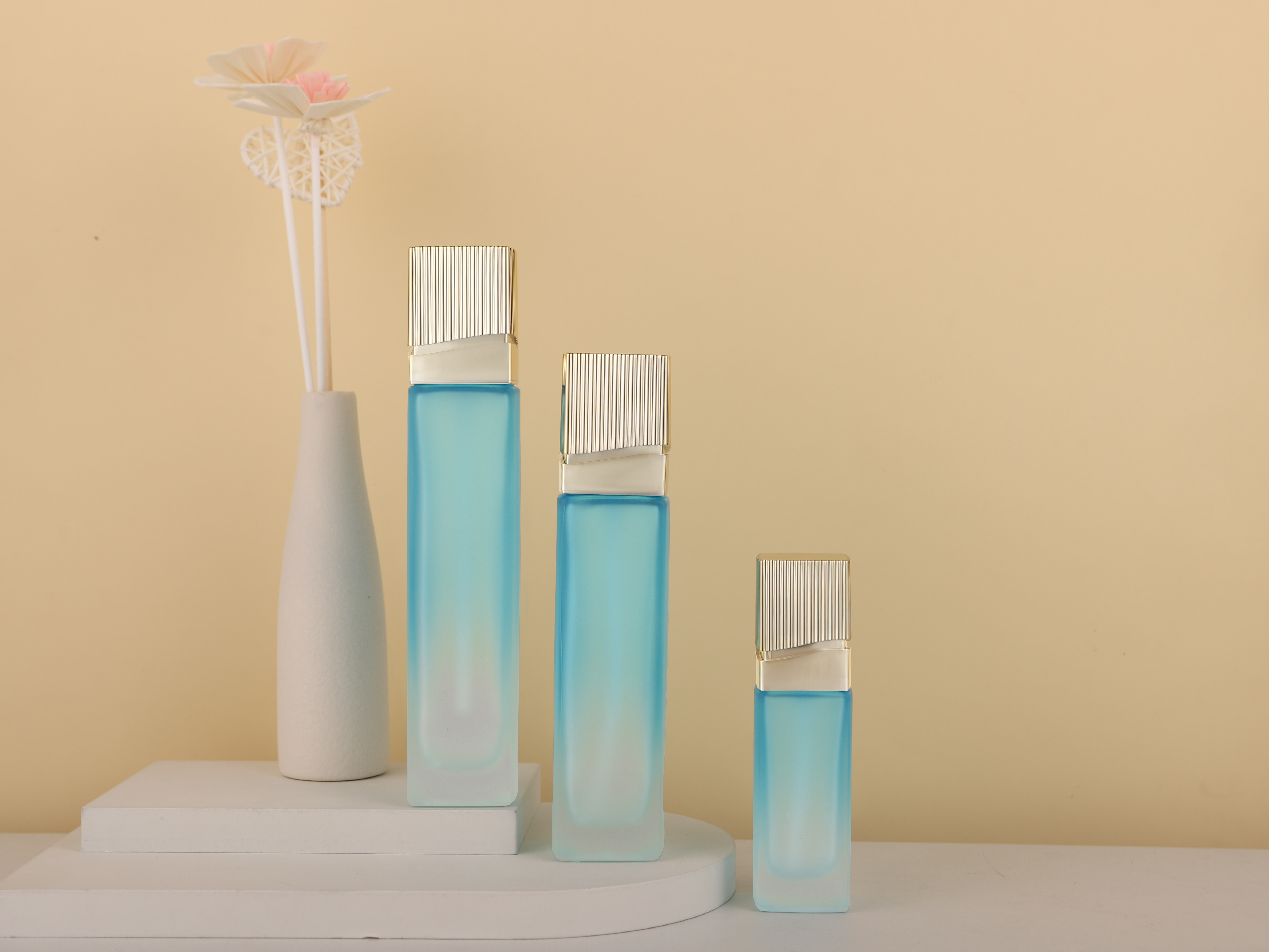COSMETIC BOTTLE SET
