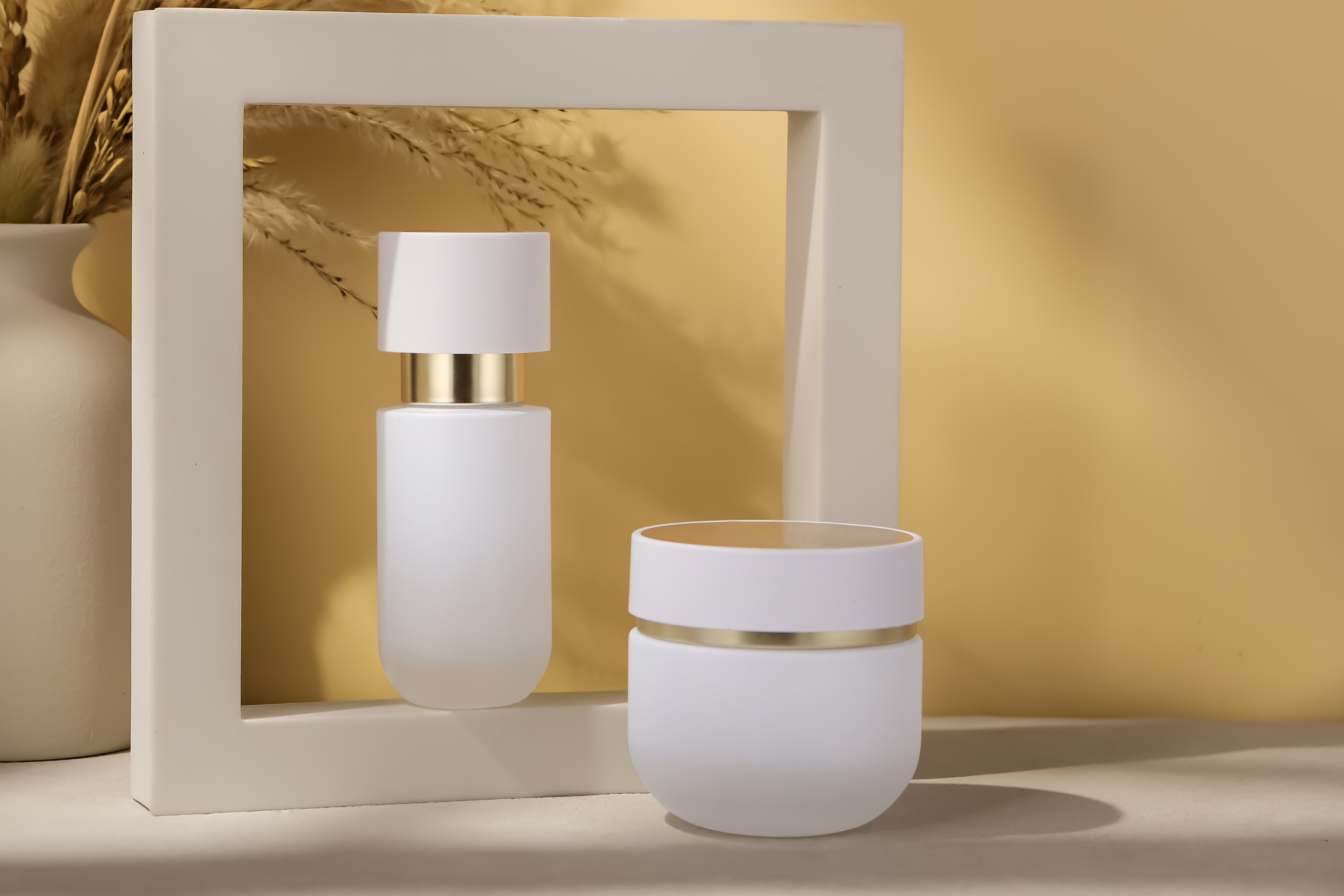 COSMETIC BOTTLE SET
