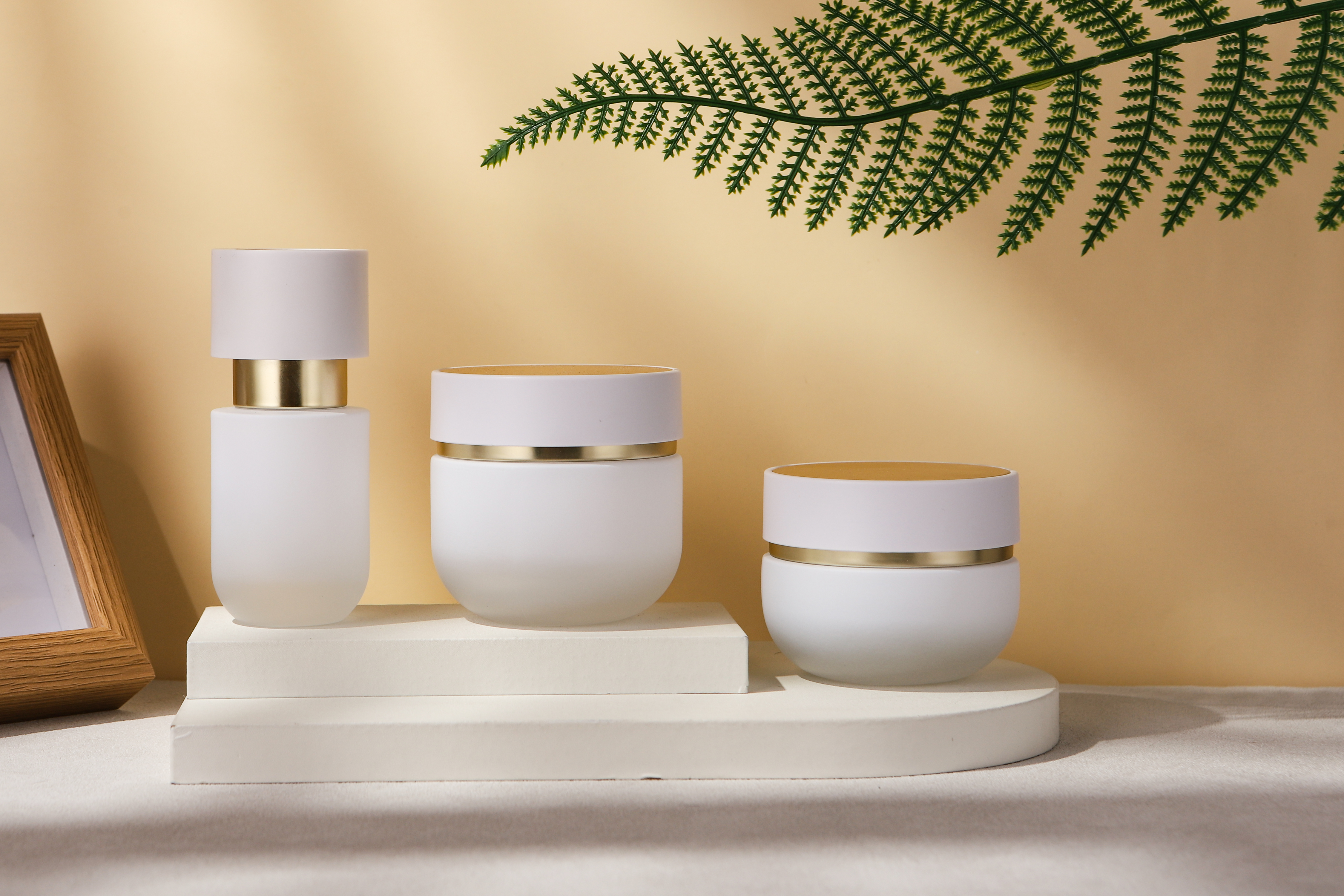 COSMETIC BOTTLE SET