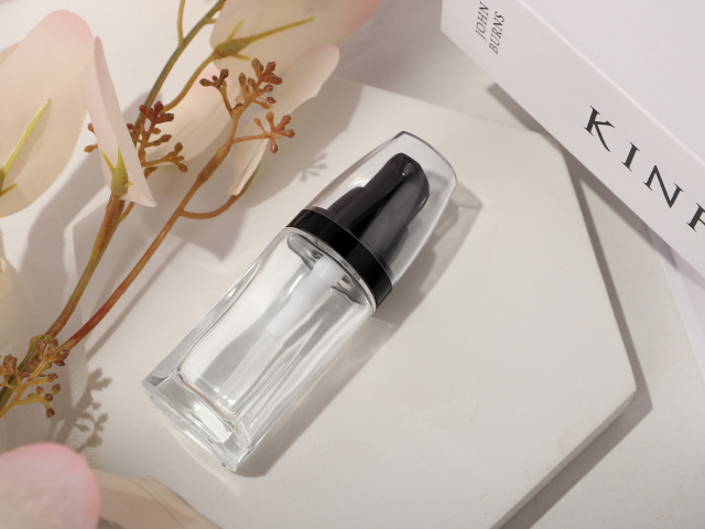 FOUNDATION BOTTLE