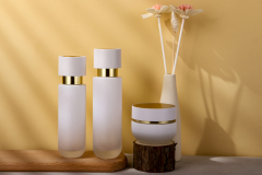COSMETIC BOTTLE SET
