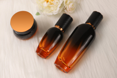 COSMETIC BOTTLE SET