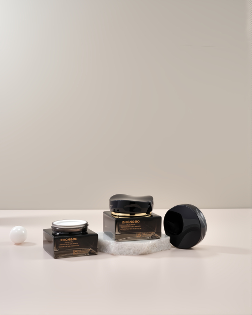 COSMETIC BOTTLE SET