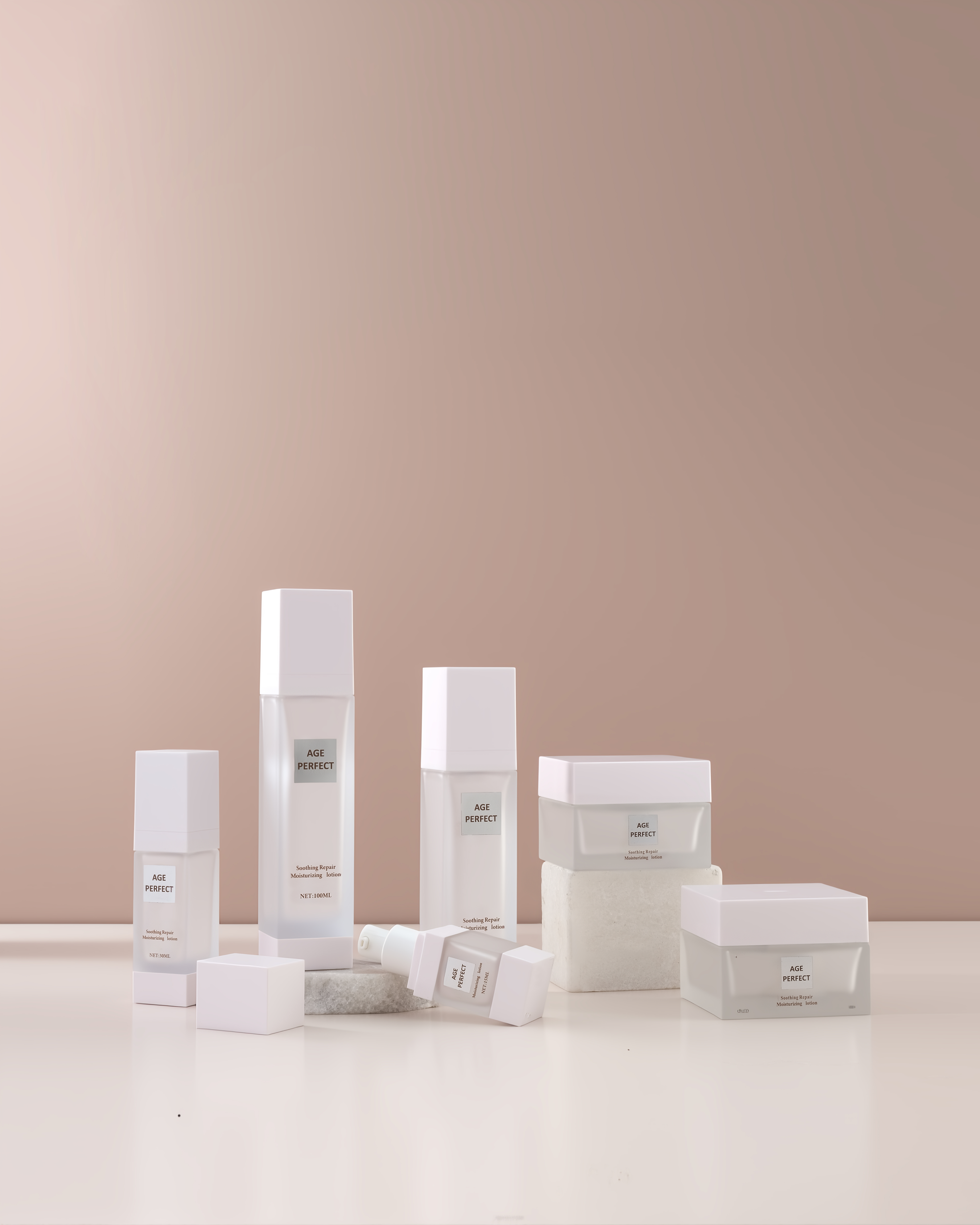 COSMETIC BOTTLE SET