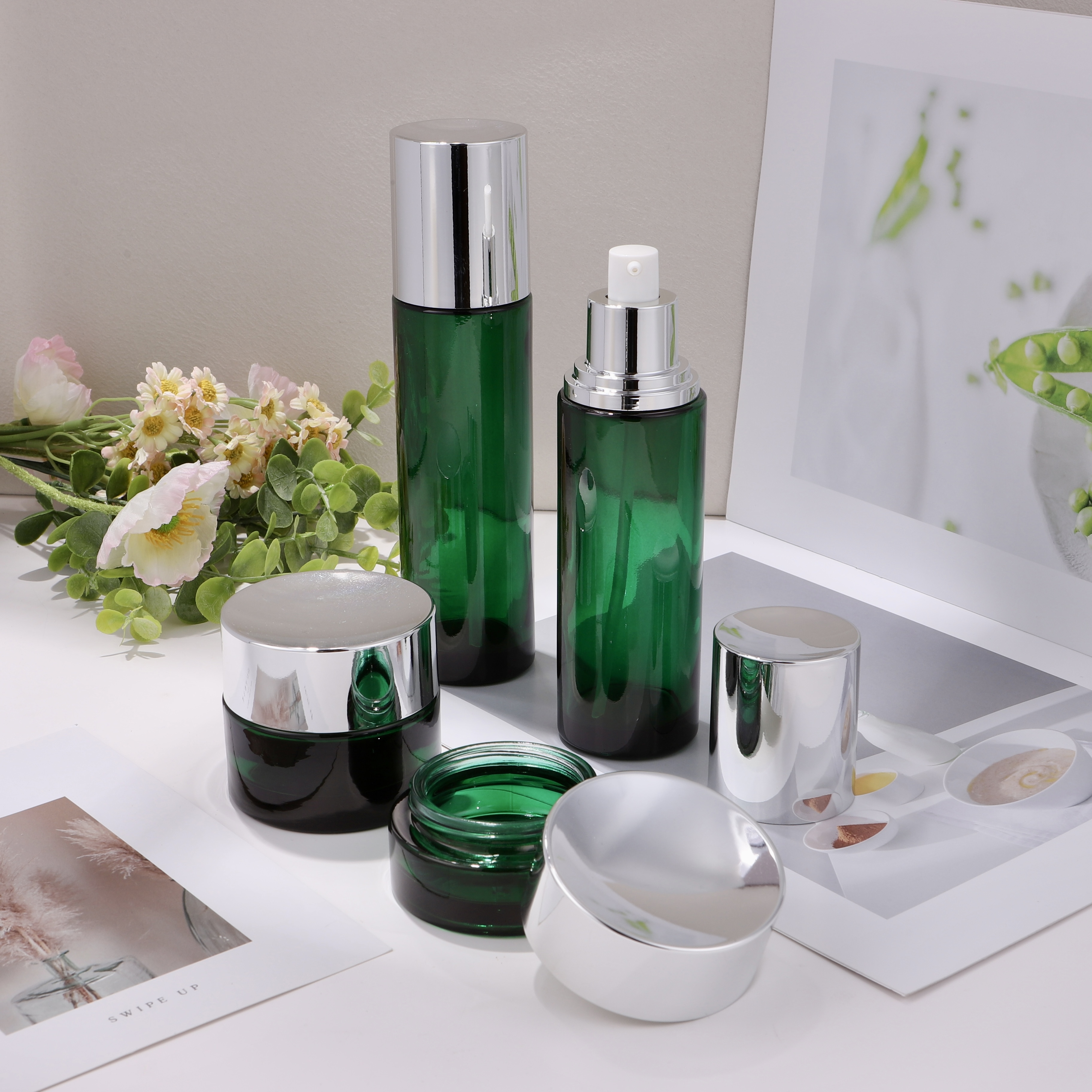 COSMETIC BOTTLE SET