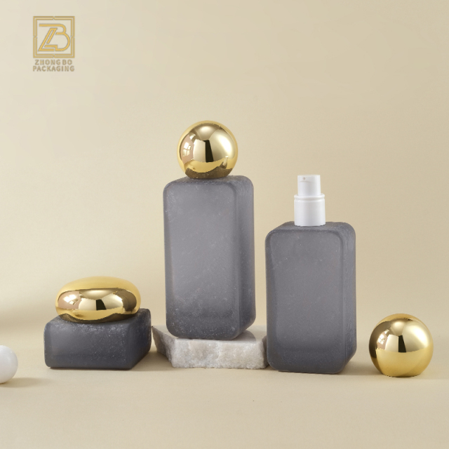 COSMETIC BOTTLE SET