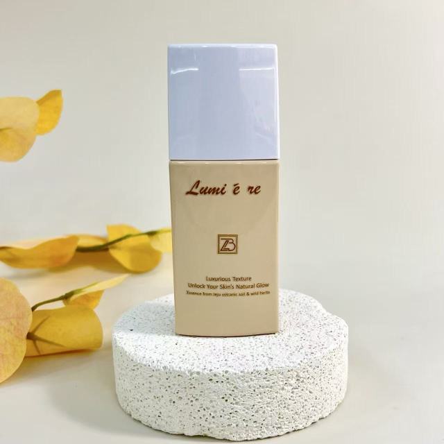 FOUNDATION BOTTLE