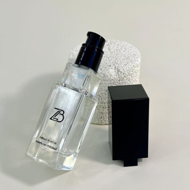 FOUNDATION BOTTLE