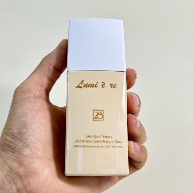 FOUNDATION BOTTLE