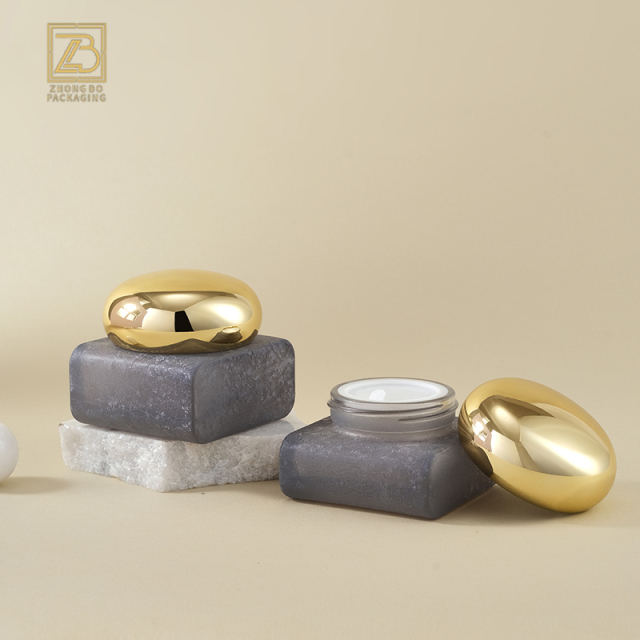 COSMETIC BOTTLE SET