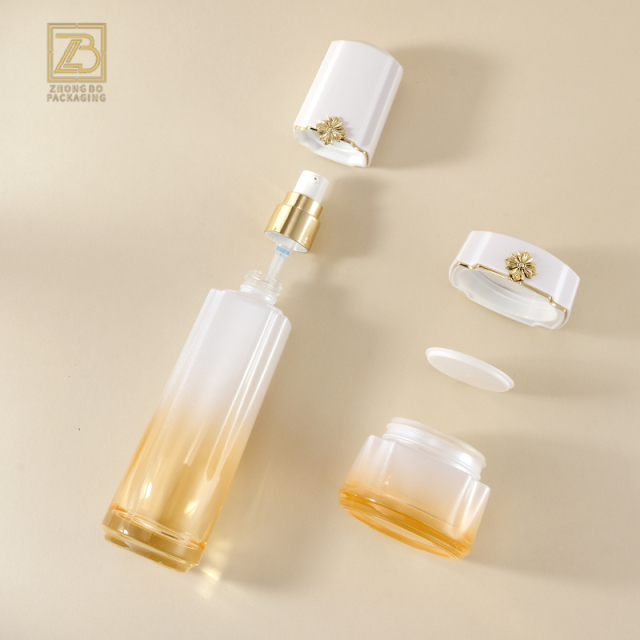COSMETIC BOTTLE SET