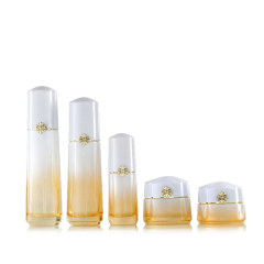 COSMETIC BOTTLE SET