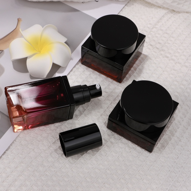 COSMETIC BOTTLE SET
