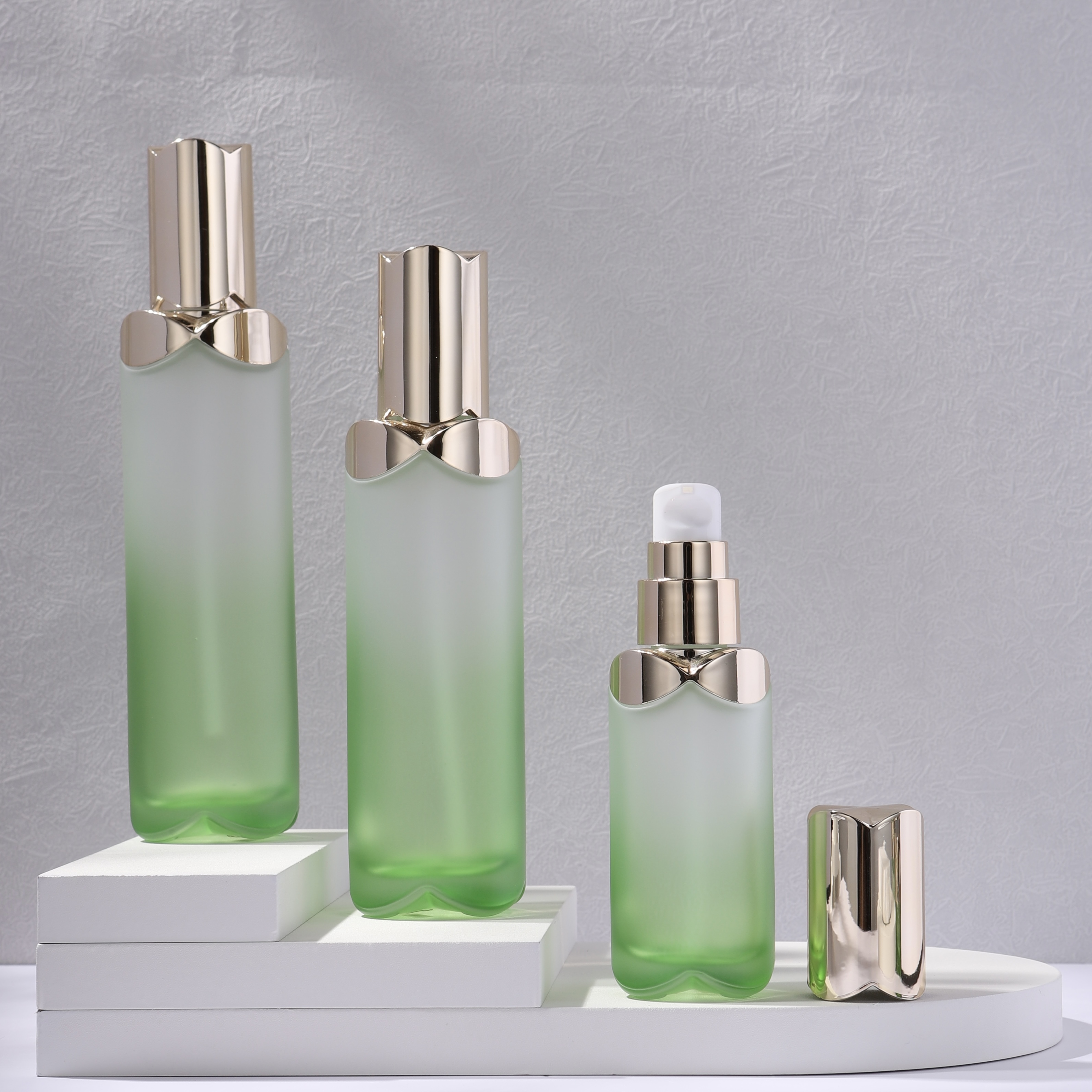 COSMETIC BOTTLE SET