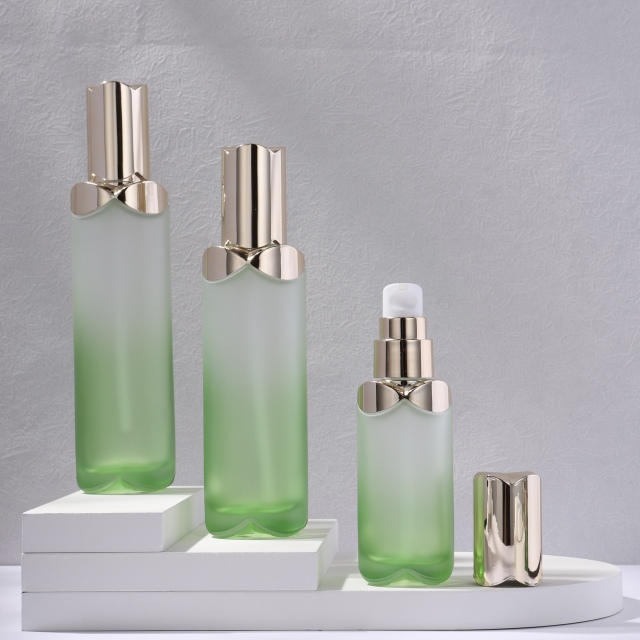 COSMETIC BOTTLE SET