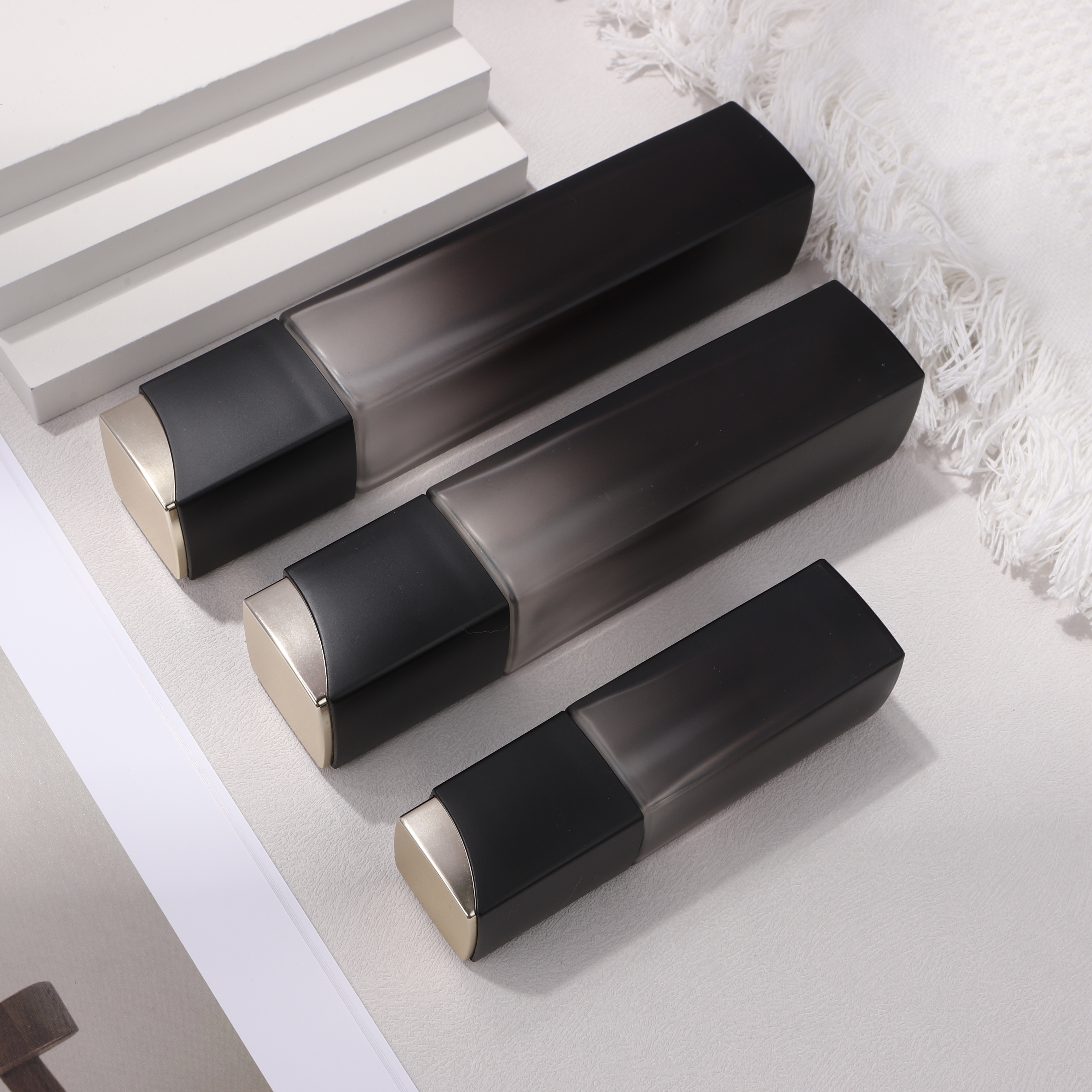 COSMETIC BOTTLE SET
