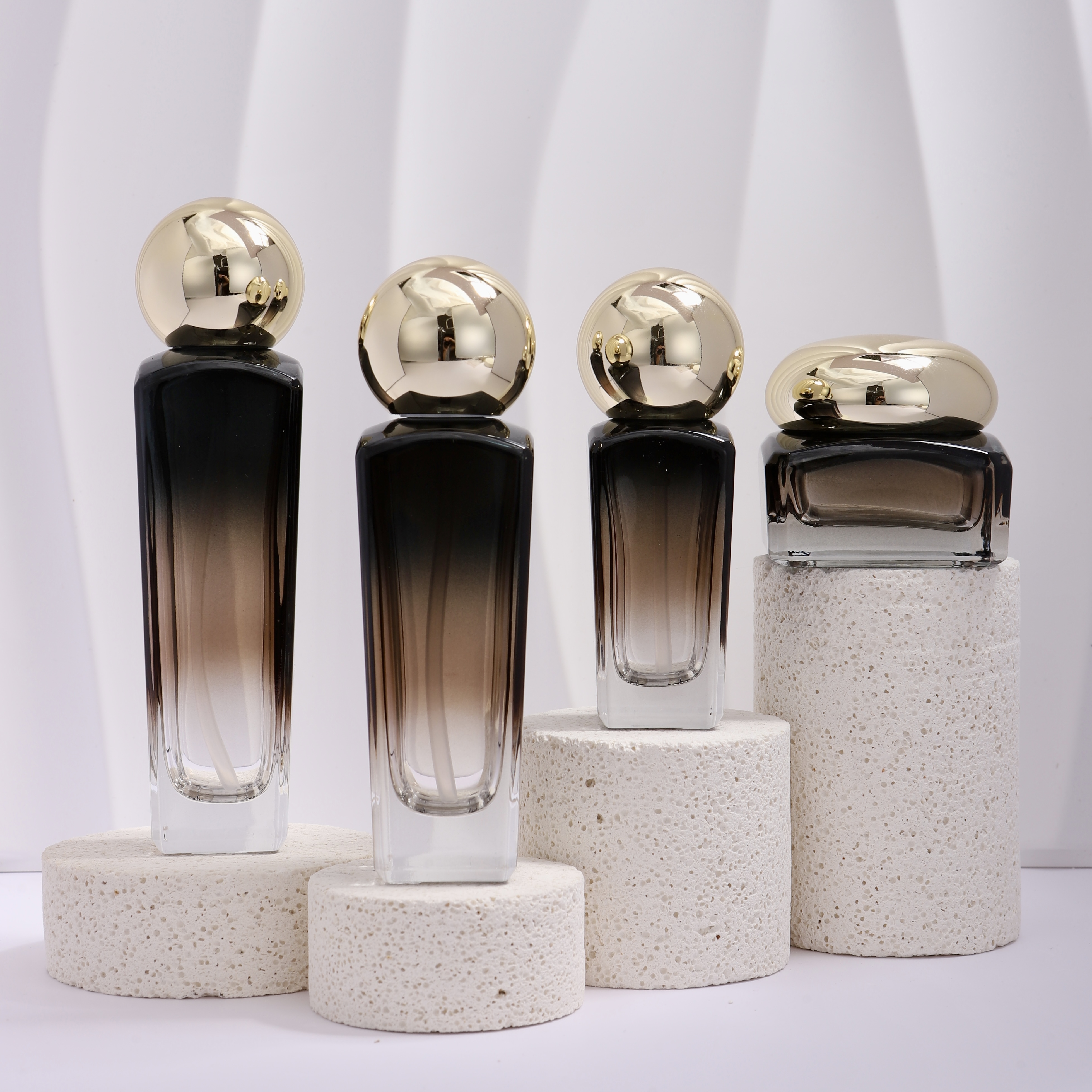 COSMETIC BOTTLE SET