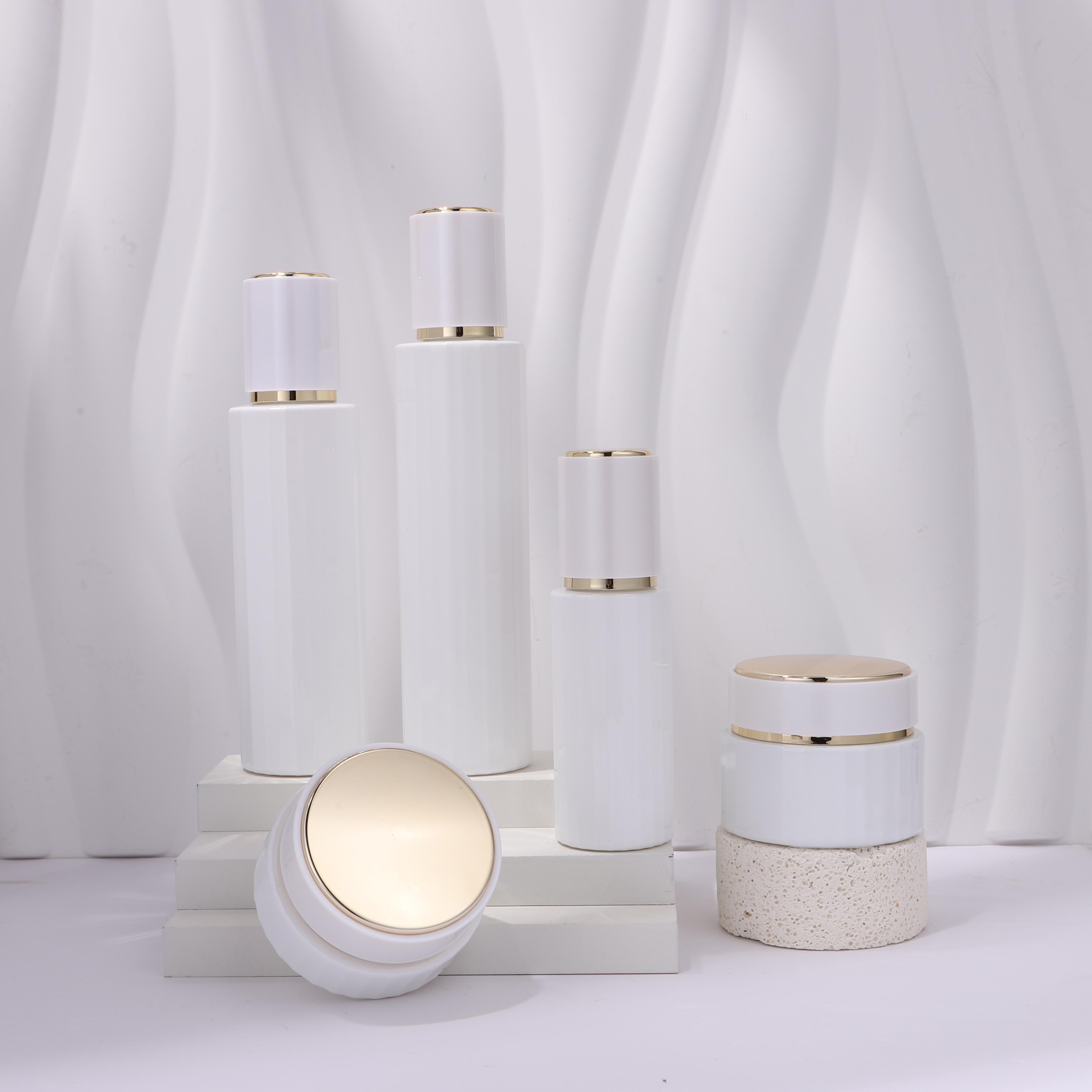 COSMETIC BOTTLE SET