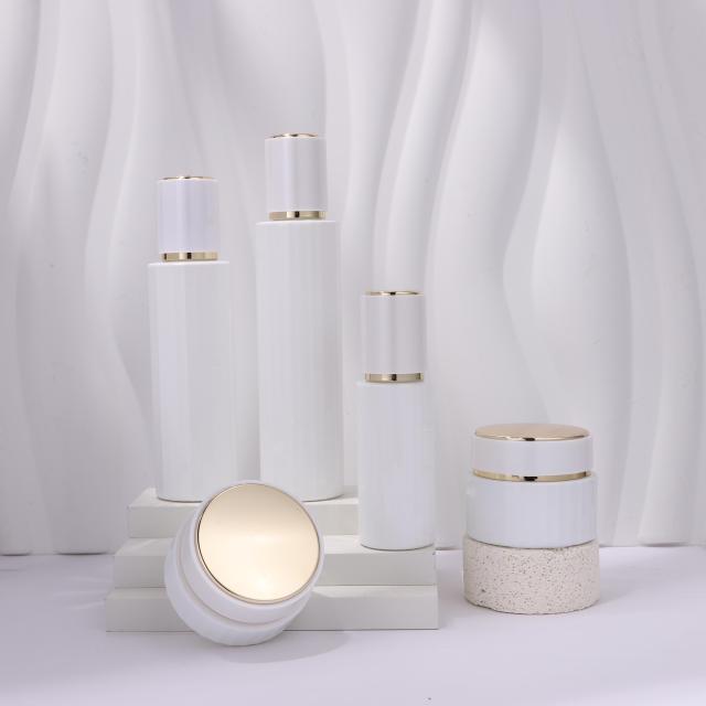 COSMETIC BOTTLE SET