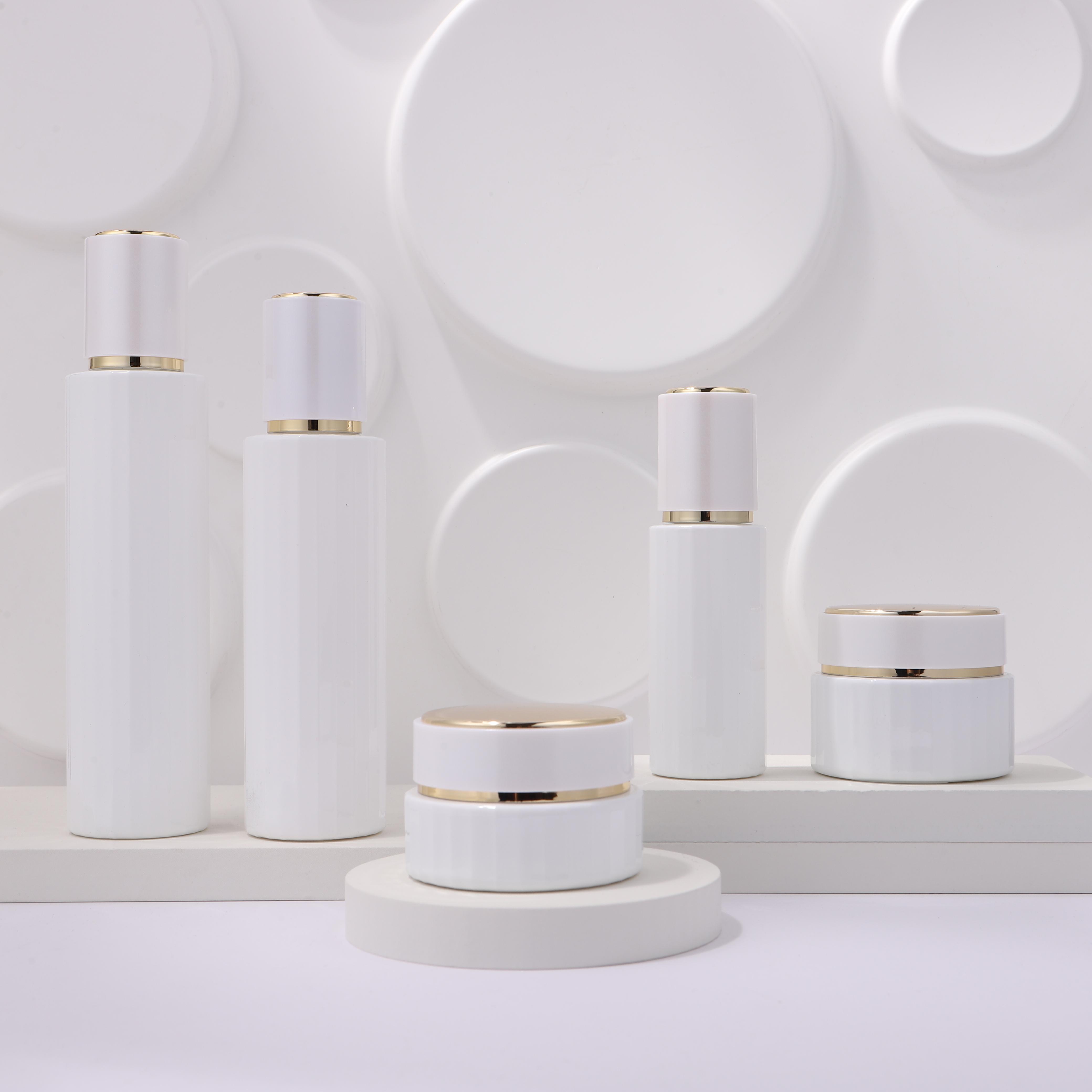 COSMETIC BOTTLE SET