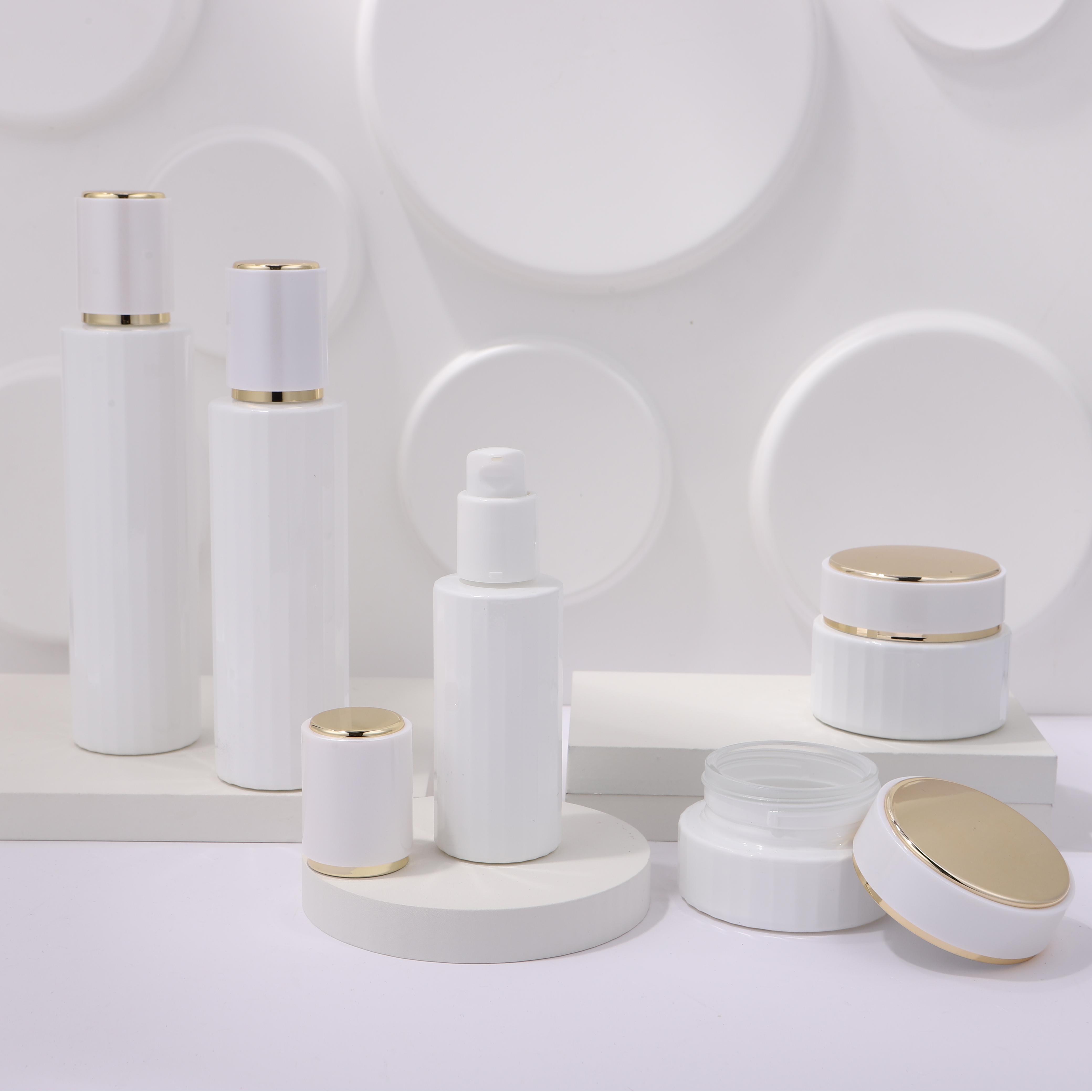 COSMETIC BOTTLE SET